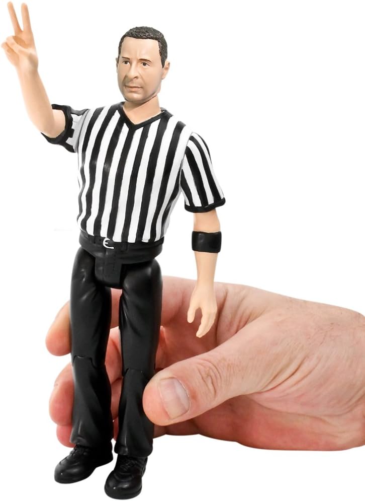 3 Counting and Talking Wrestling Referee Movable Figure