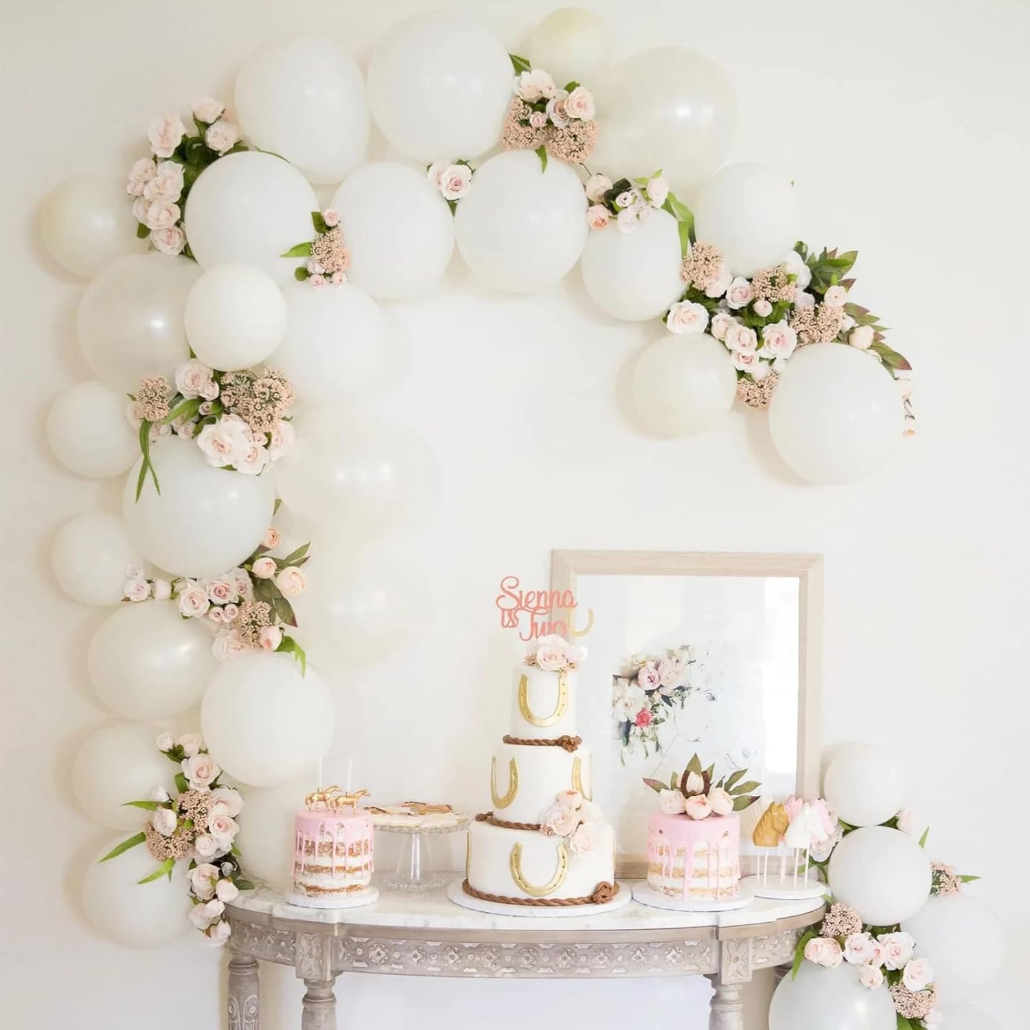 130 White Balloons