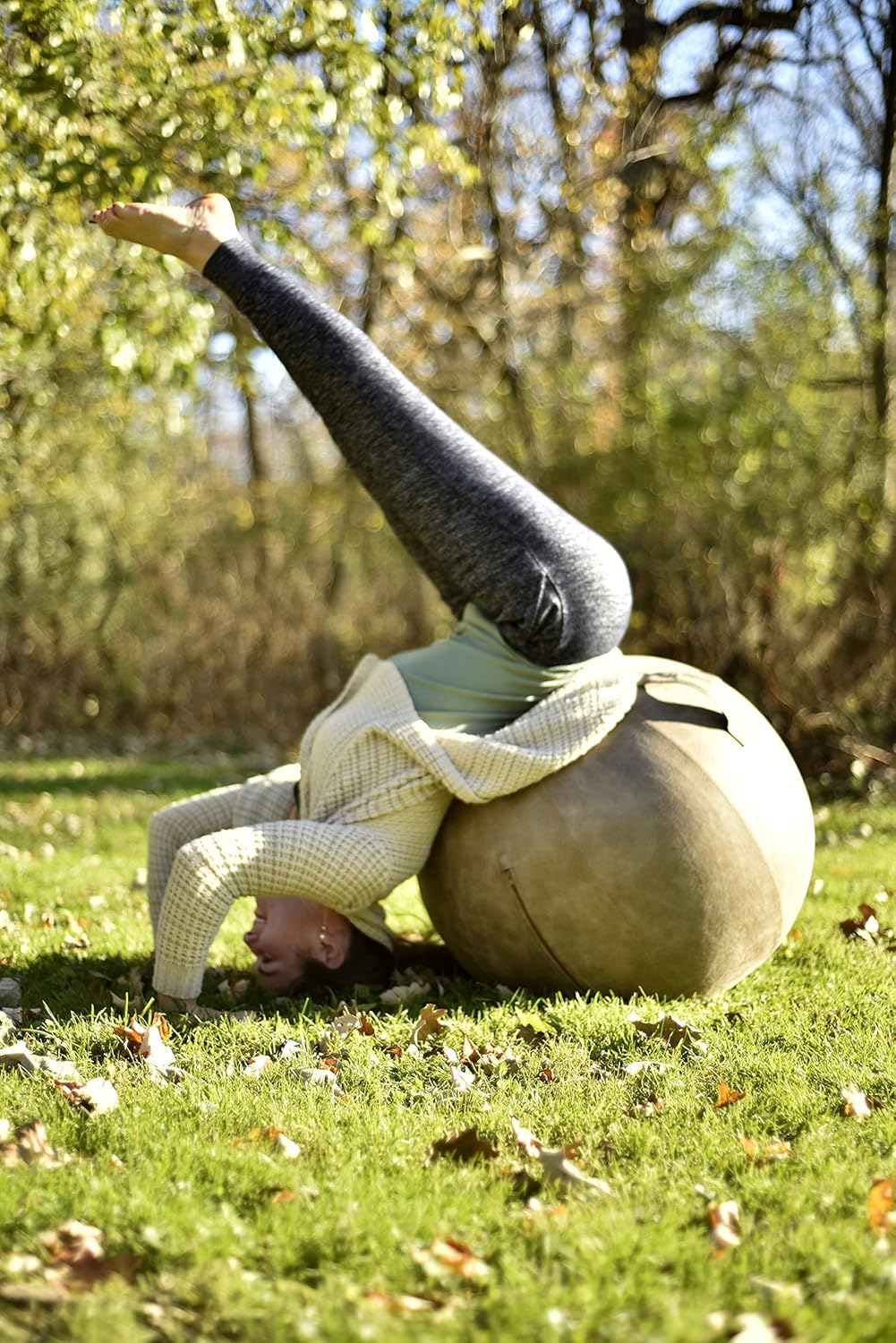 Vivora Luno Self-Standing Ball Chair