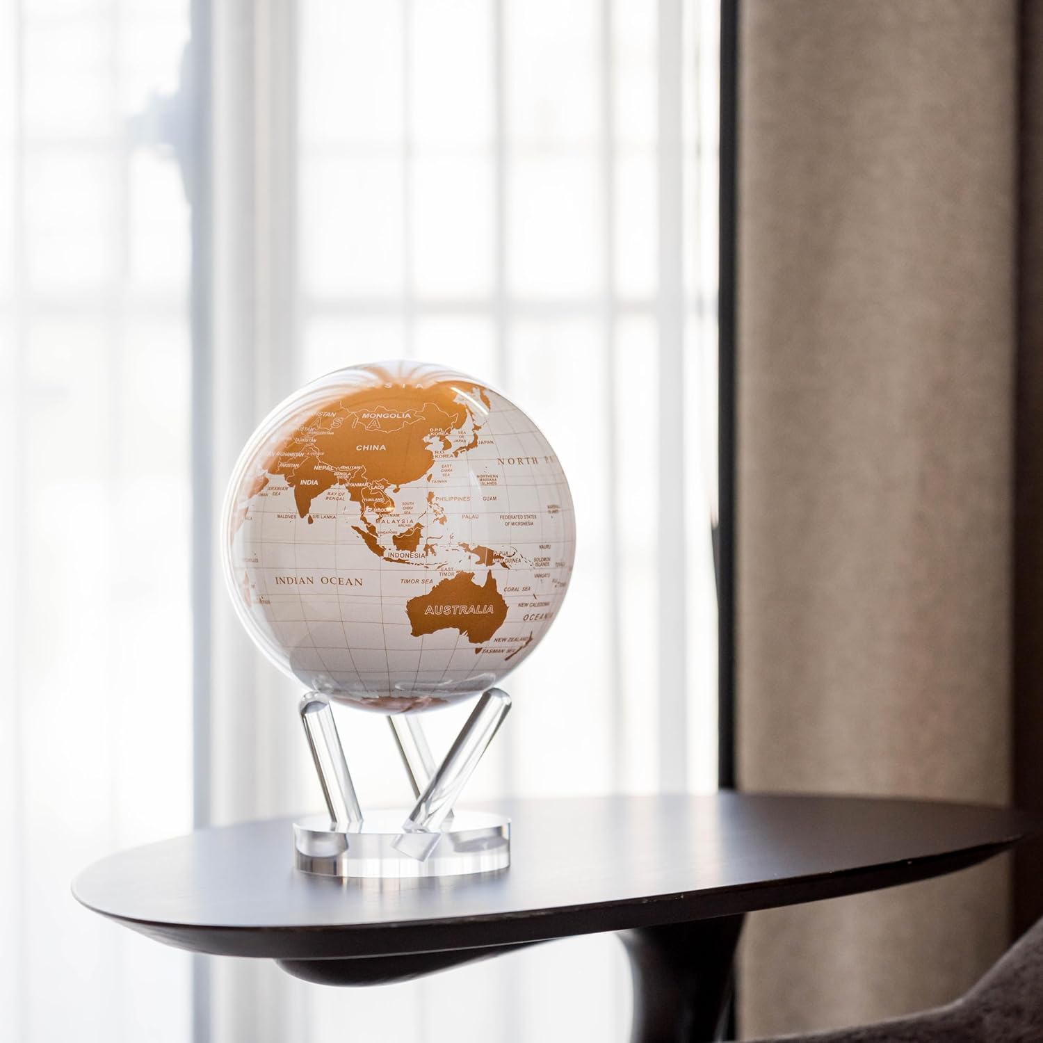 4.5 inch  Globe, Metallic White and Gold
