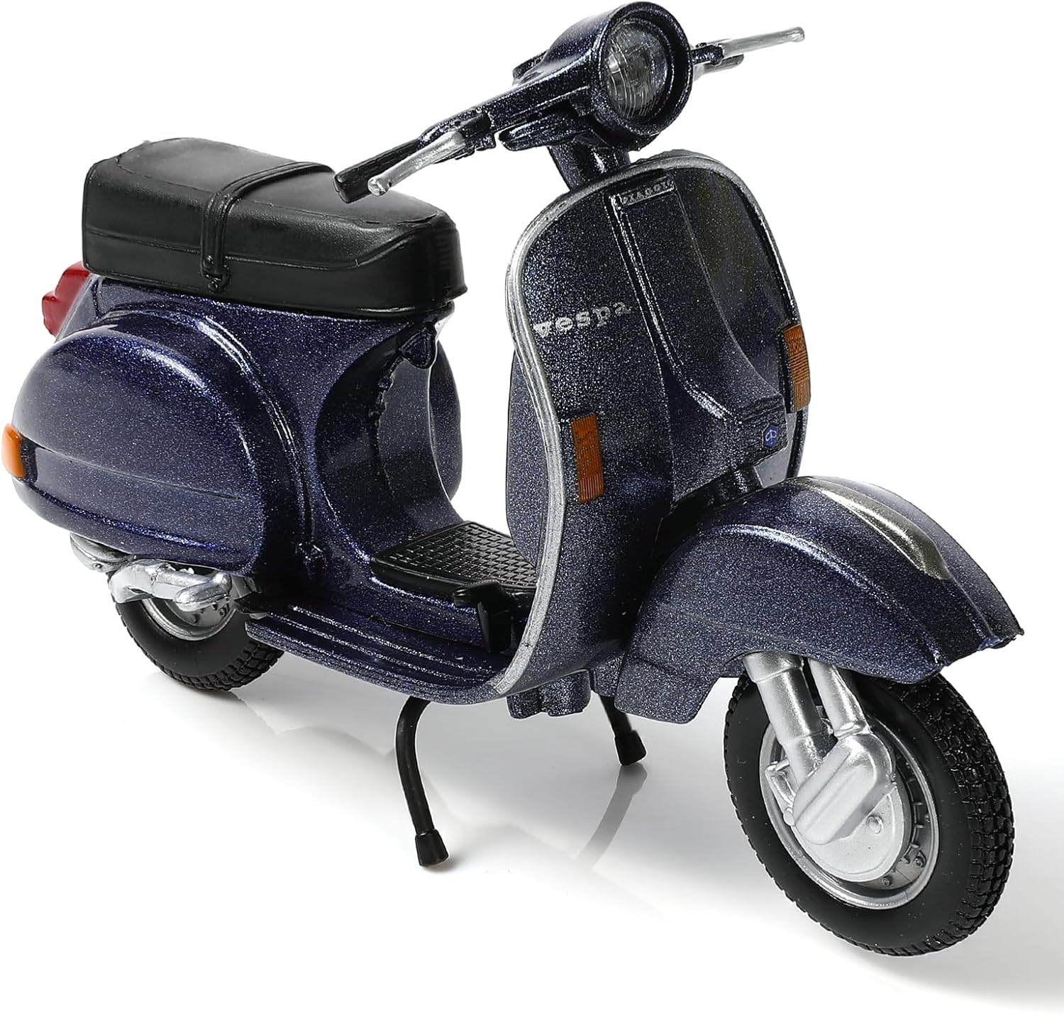 1:18 Scale Vespa P150X Scooter Model