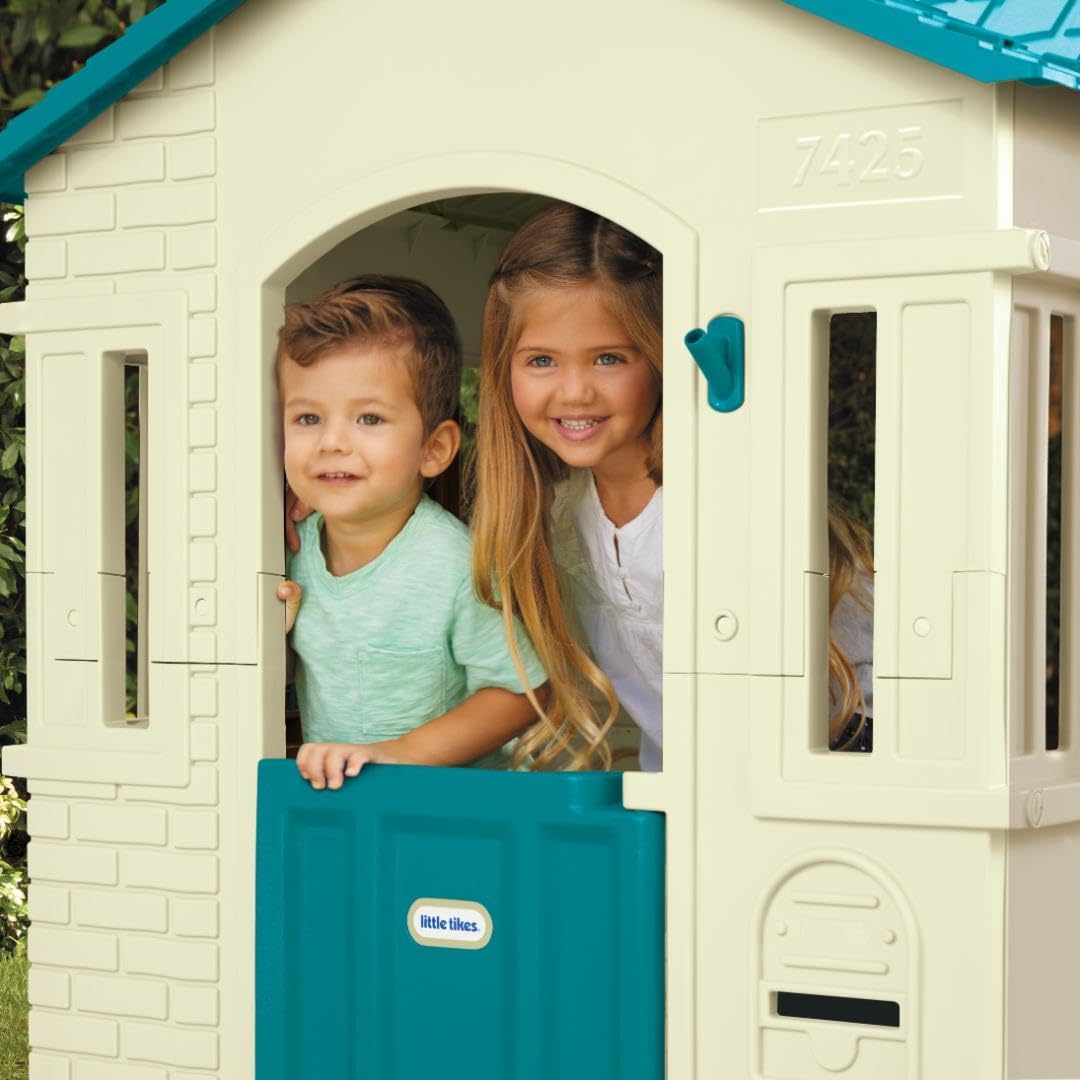 Kemp Cottage Playhouse
