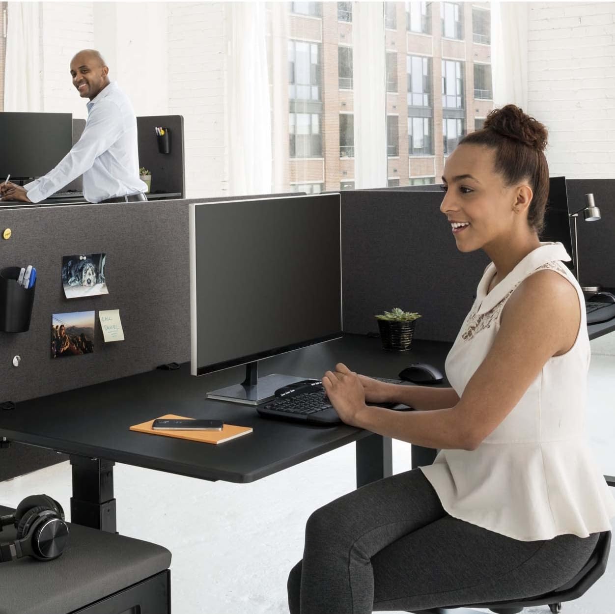 Stand Up Desk Store ReFocus Clip-On Acoustic Desk Divider Privacy Panel, Reduces Noise and Visual Distractions (Cool Gray, 59 in. X 23.6 in.)