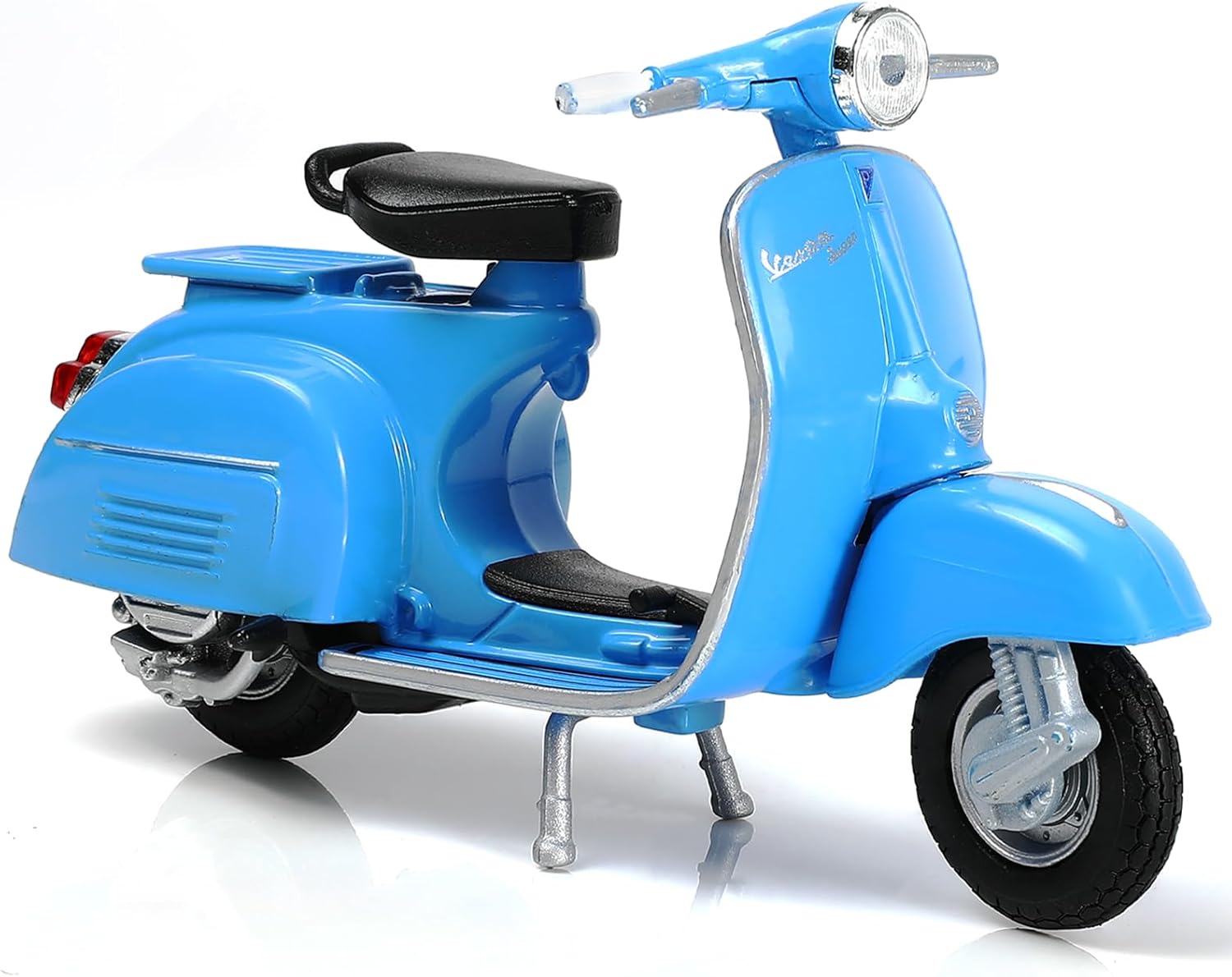 51/18 Scale Vespa 150CC Model