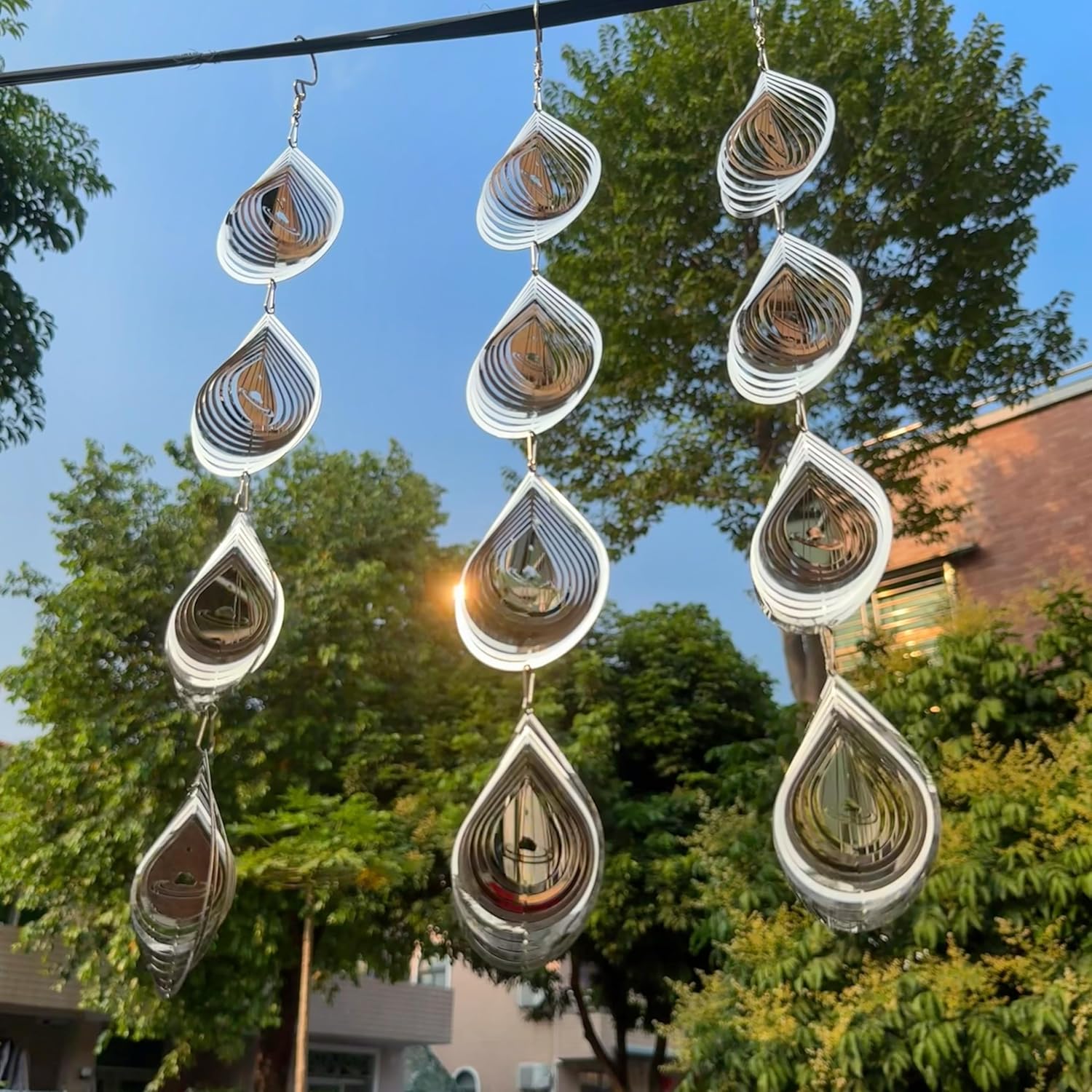 Water Droplets Bird Scare Plate Set