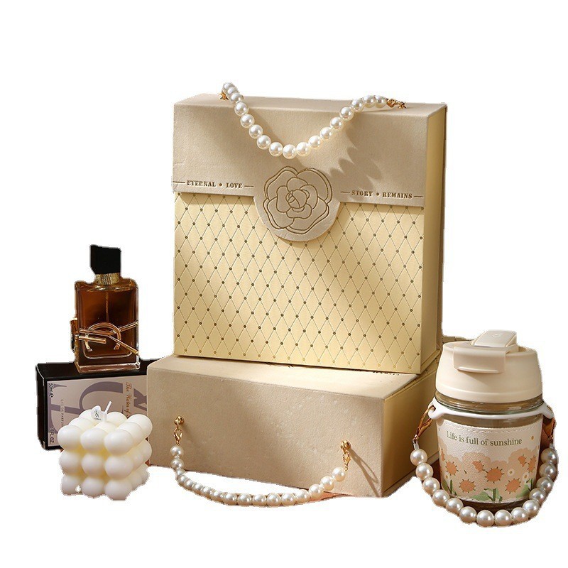 Camellia Pearl Set