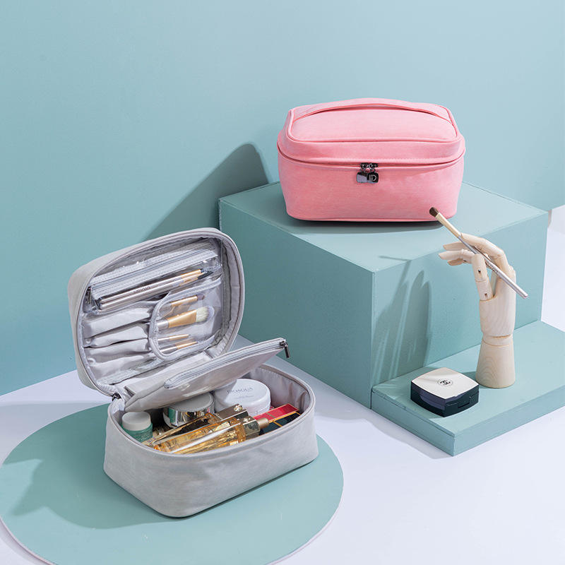 High-color Cosmetic Bag