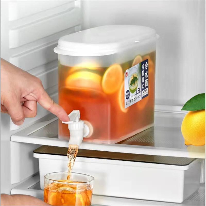 3.5L Plastic Cold Kettle