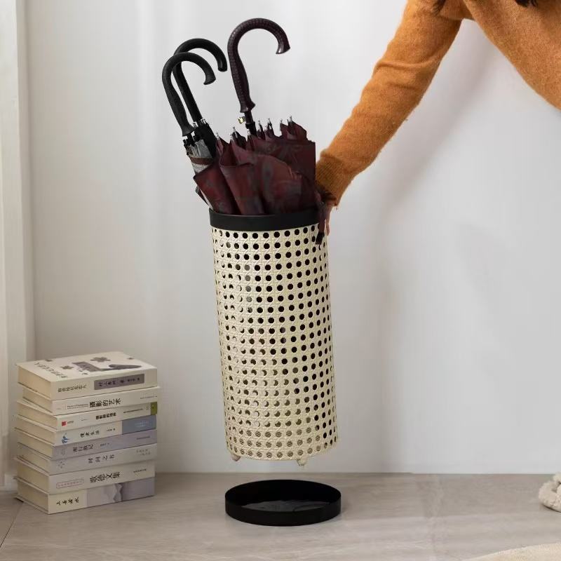 Nordic-Home-Customizable-Metal-Commercial-Storage-Rack.jpg Metal Umbrella Rack