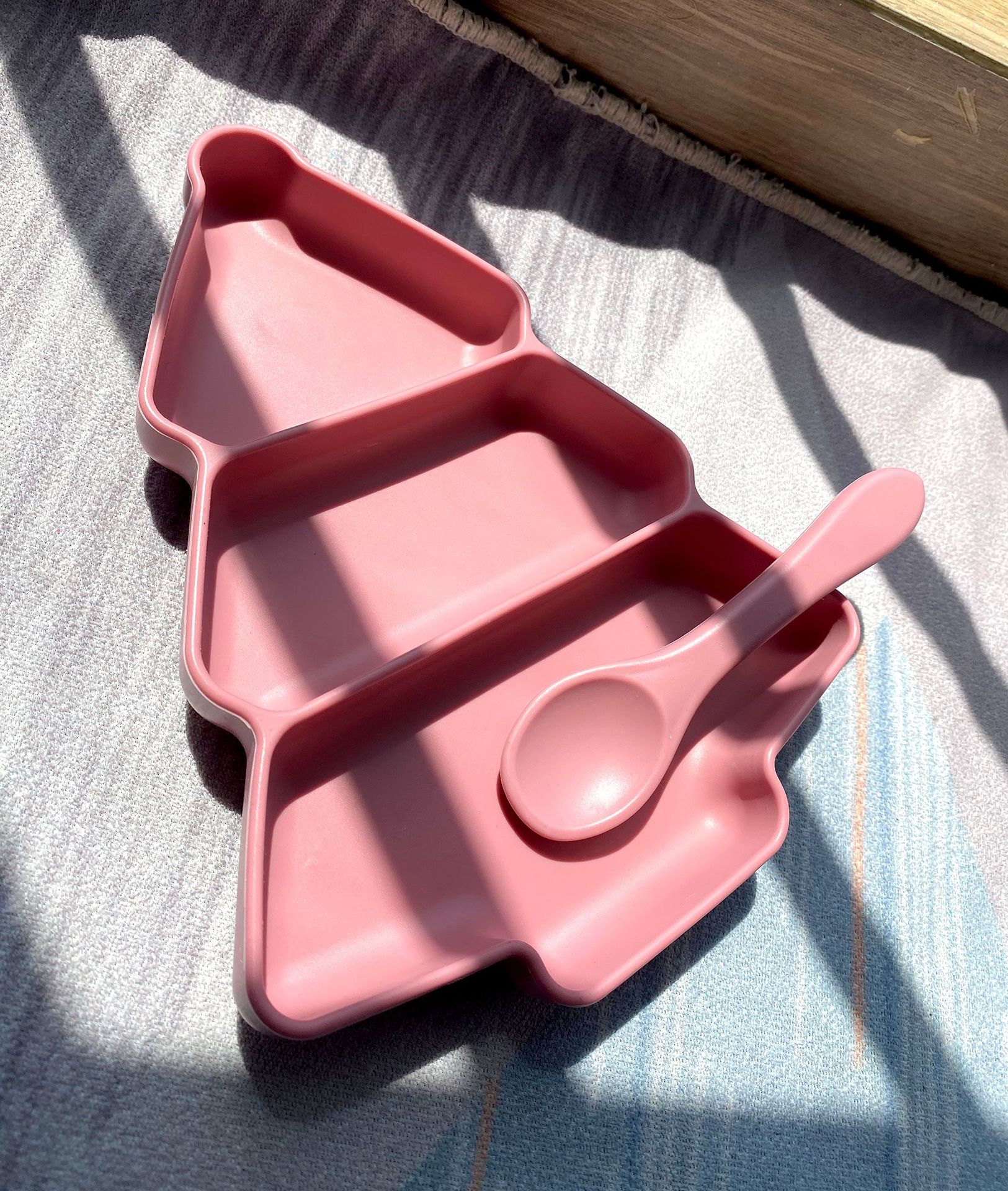 100% Silicone Suction Baby Plates
