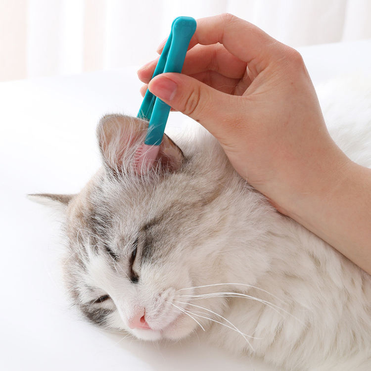 Pet Eye Silicone Brush