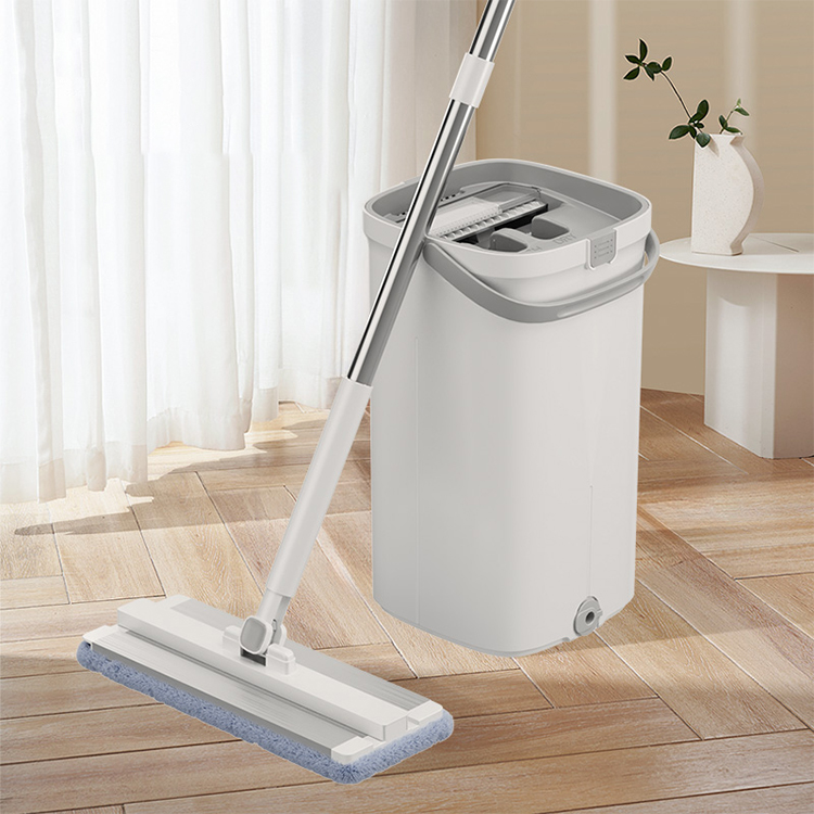 Creative Wet and Dry Mop Bucket Wringer