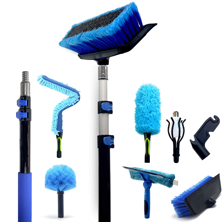 Pole Fed Solar Window Brush